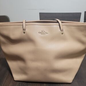 Coach‎ Tan Leather Tote Bag